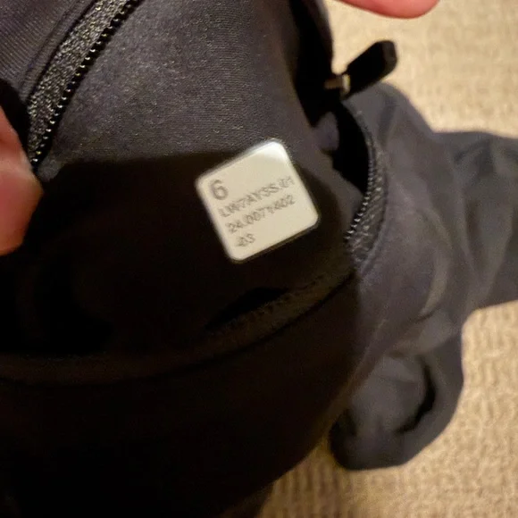 Lululemon Speed Up High-Rise Short 2.5” NWT - Picture 7 of 7